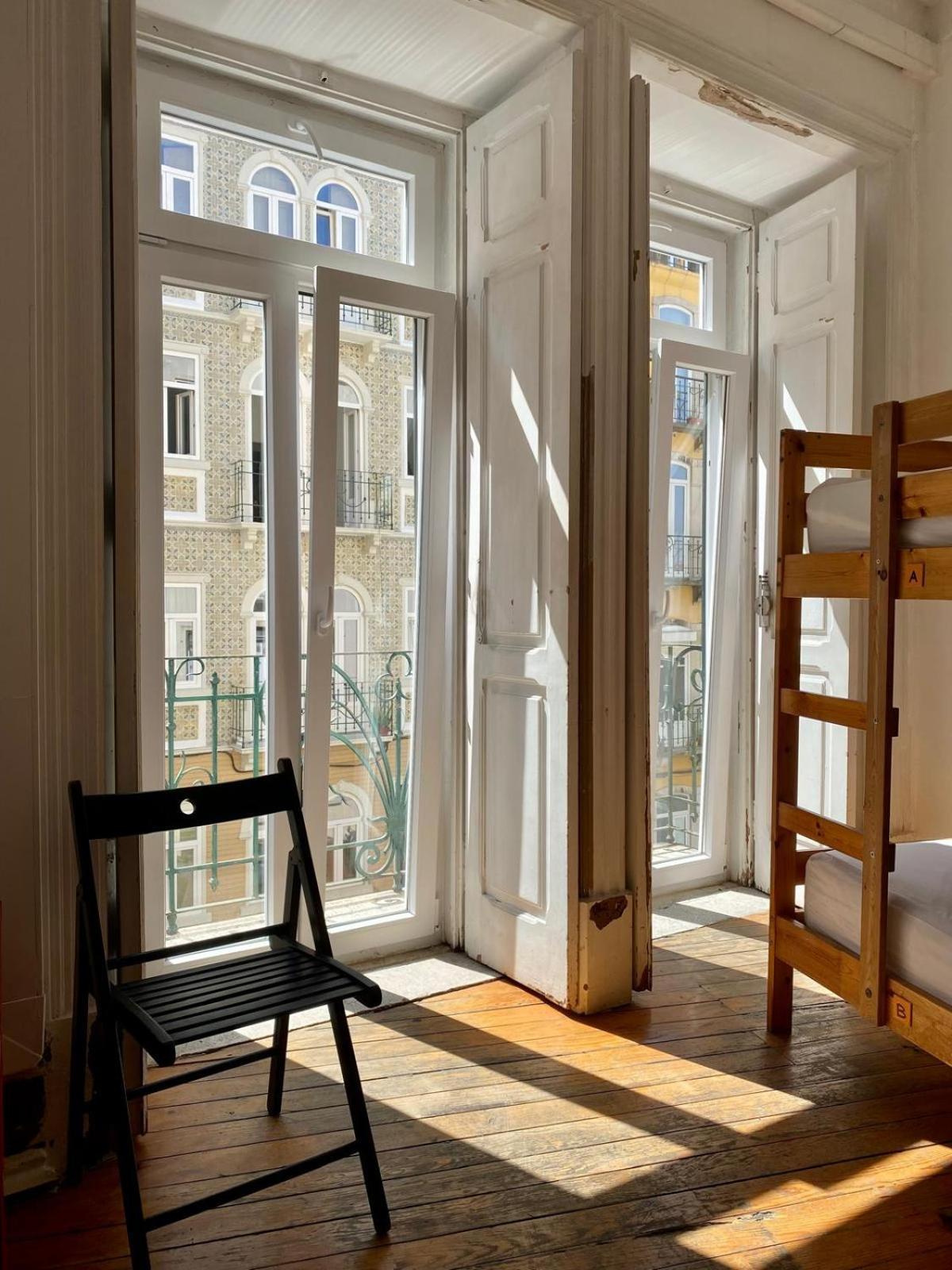 Lisbon Chillout Hostel Privates ภายนอก รูปภาพ